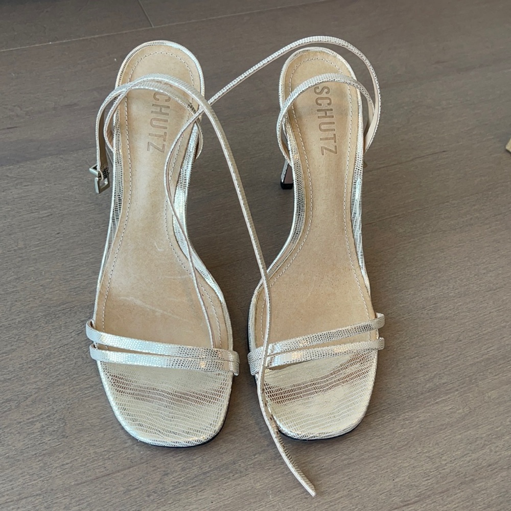 Schutz Size 37.5 Altina Sandal Heel in Platinum
